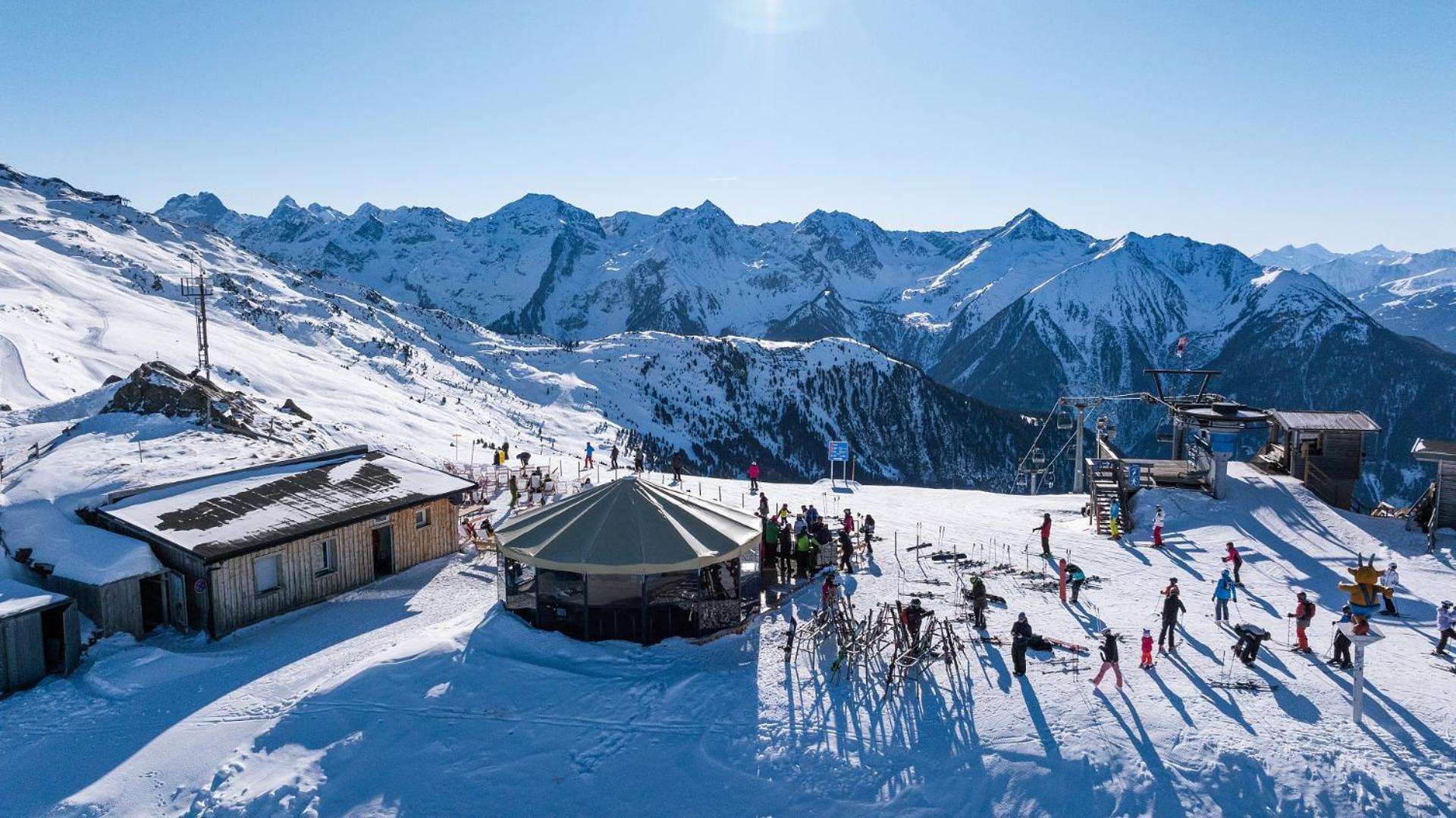 Appartement Pitztal-Hochzeiger Inclusive Pitztal-Sommer Card イェルツェンス エクステリア 写真